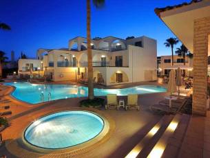 Petrosana Hotel Apts