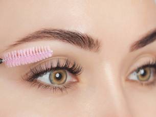 Wenkbrauw- of wimperlift + verven + shapen