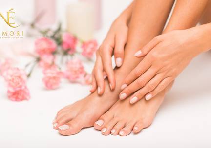Manicure- of pedicurebehandeling naar keuze
