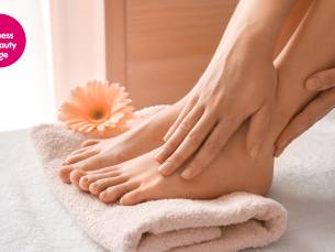 Manicurebehandeling of cosmetische voetzorg (45 min)