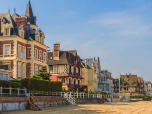 FLASHDEAL! ⚡ 4*-hotel nabij het strand van Trouville-sur-Mer in Normandië incl. ontbijt en fietshuur