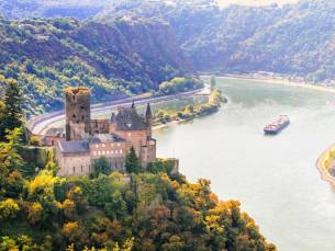 Ontdek het schitterende R&uuml;desheim en Koblenz tijdens je cruise vanuit Keulen! O.b.v. volpension of all-inclusive