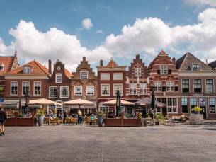 FLASHDEAL! ⚡ Verblijf in een sfeervol 4*-hotel op een toplocatie vlakbij het centrum van Dordrecht, N.P. de Biesbosch en de molens van Kinderdijk incl. ontbijt en GRATIS parkeren!