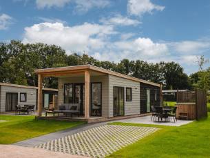 Lodge met hottub