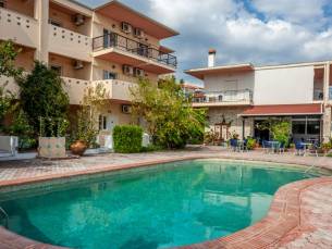 Aparthotel Skentos