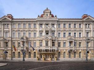 Vilnius Curio By Hilton