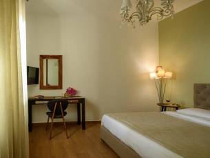 Santorini Suite Home