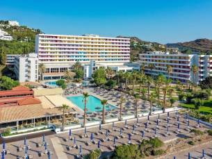 Esperides Beach Family