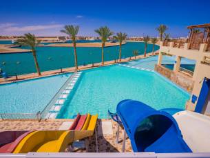Marina Lodge