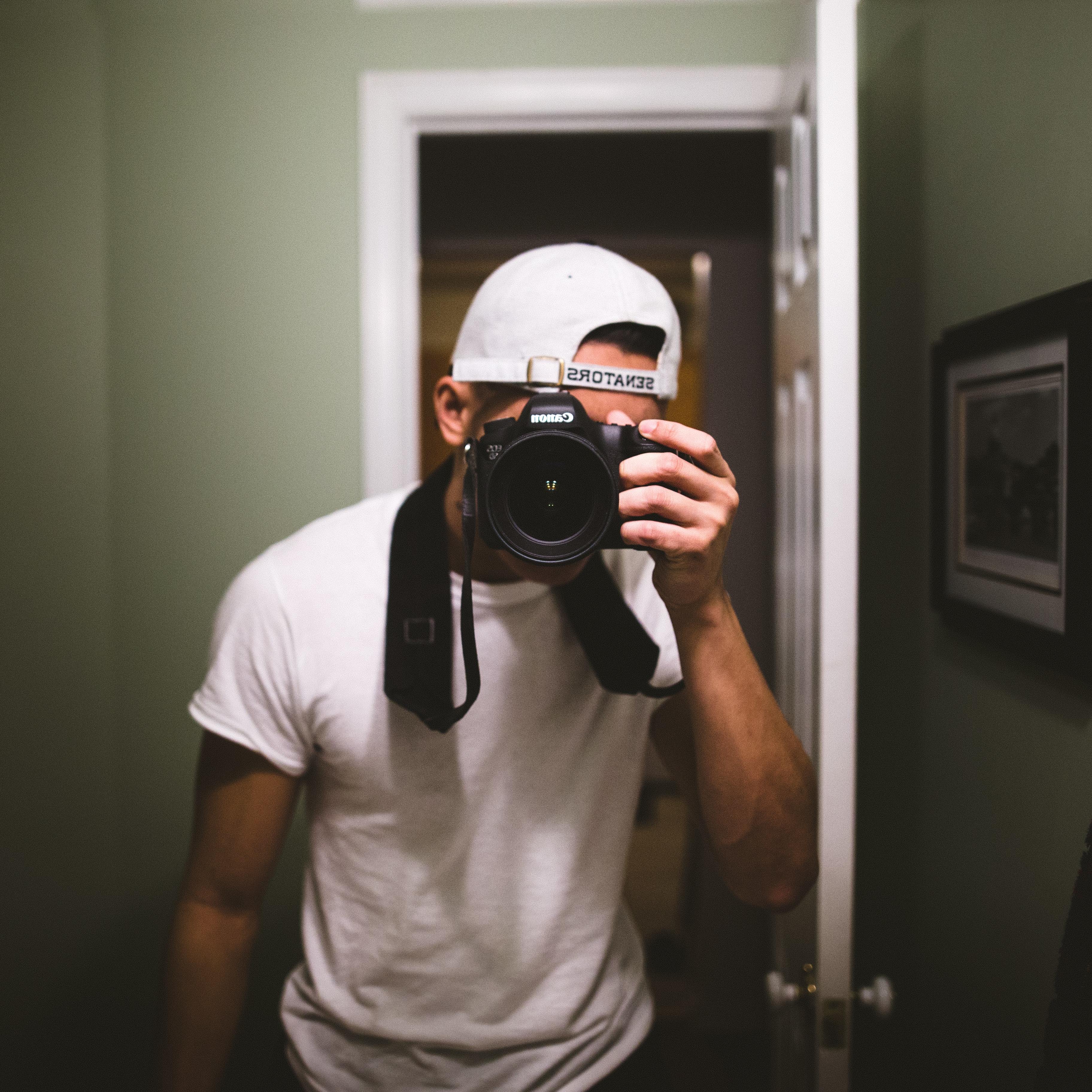 unsplash.com/@johnarano