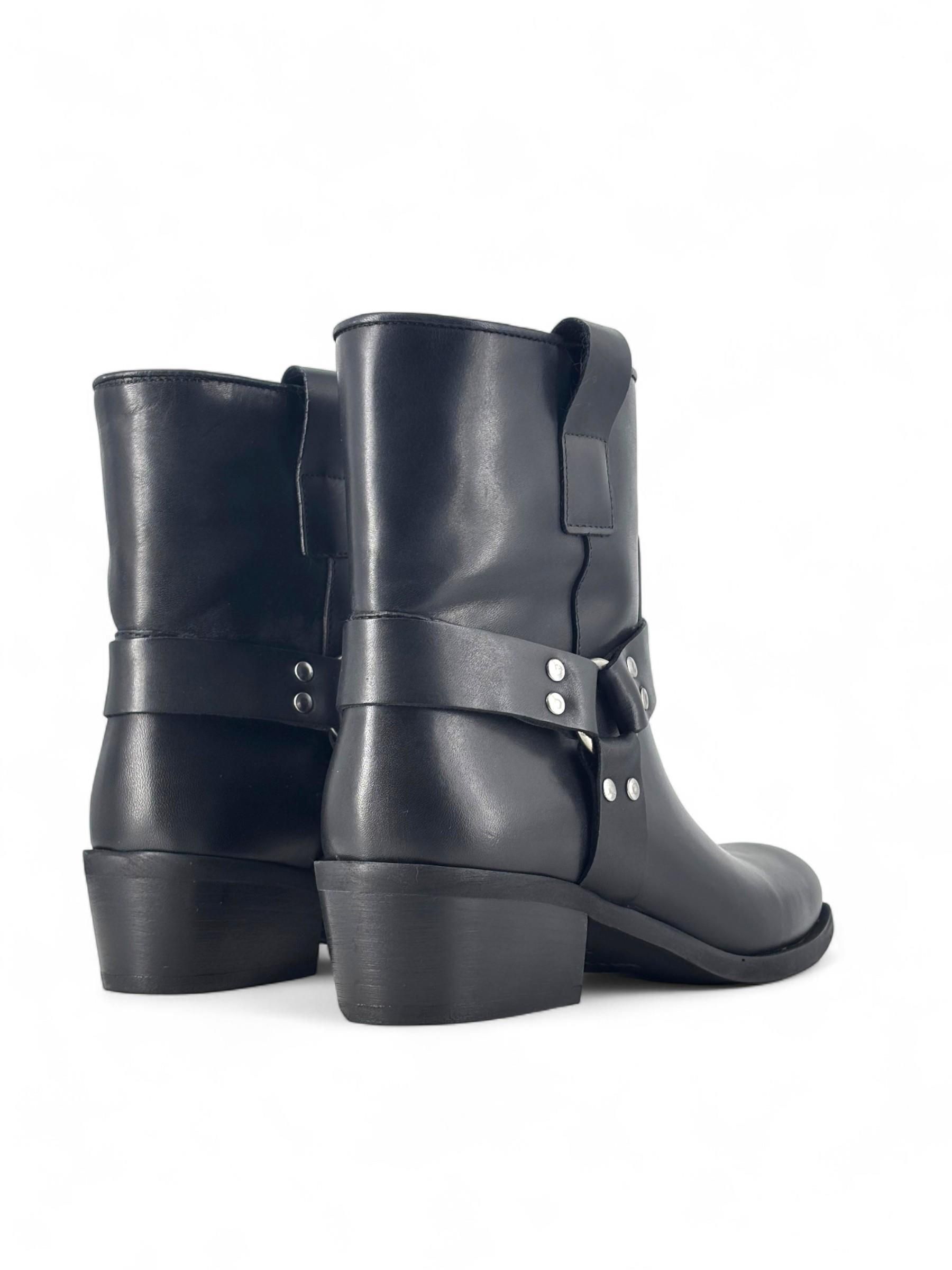 RANYE' - TRONCHETTI IN PELLE NERA CON STAFFA ART. PARIS