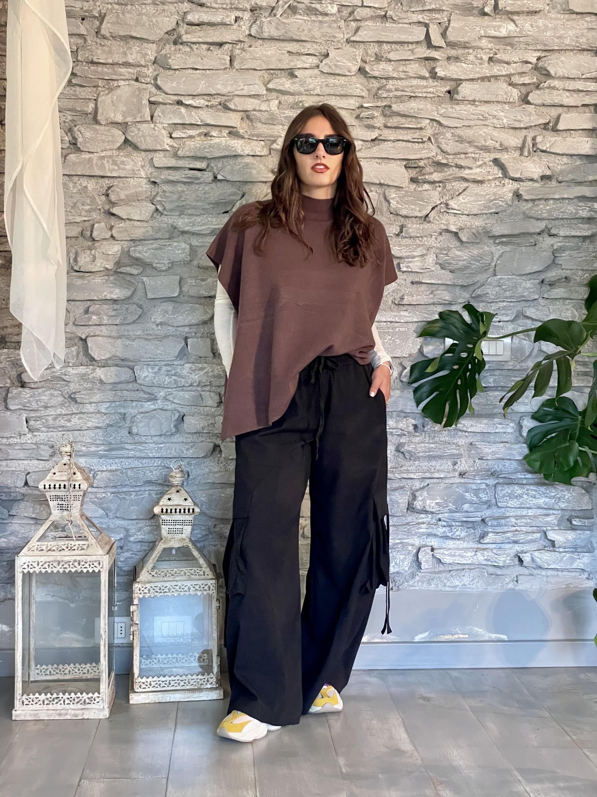 SUSY MIX - GILET MORO CON SPACCHI LATERALI E FIOCCO ART. S7038