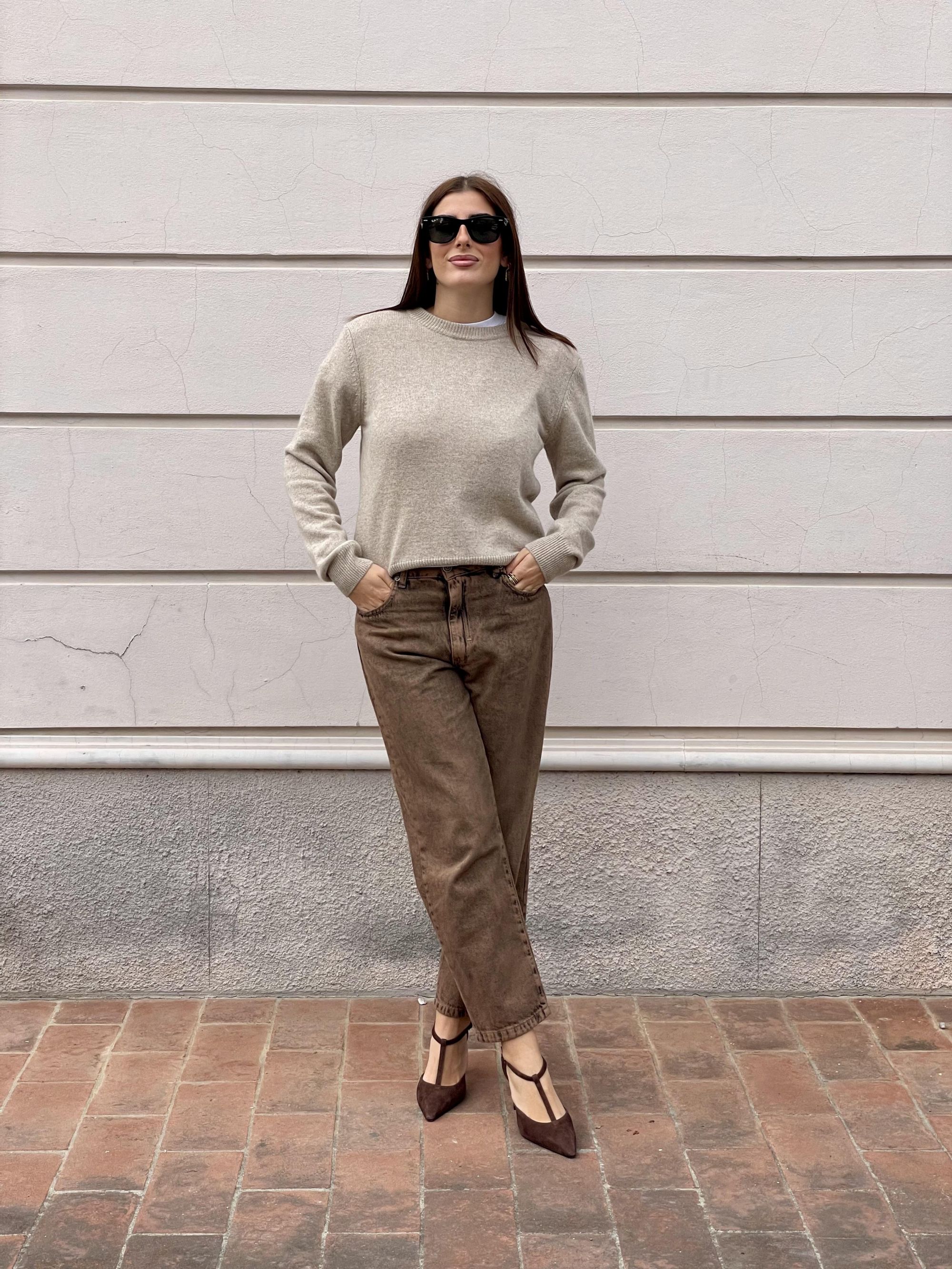 TENSIONE IN - MAGLIA BEIGE PARICOLLO CON SPALLINE IMBOTTITE ART. D81026-APP5