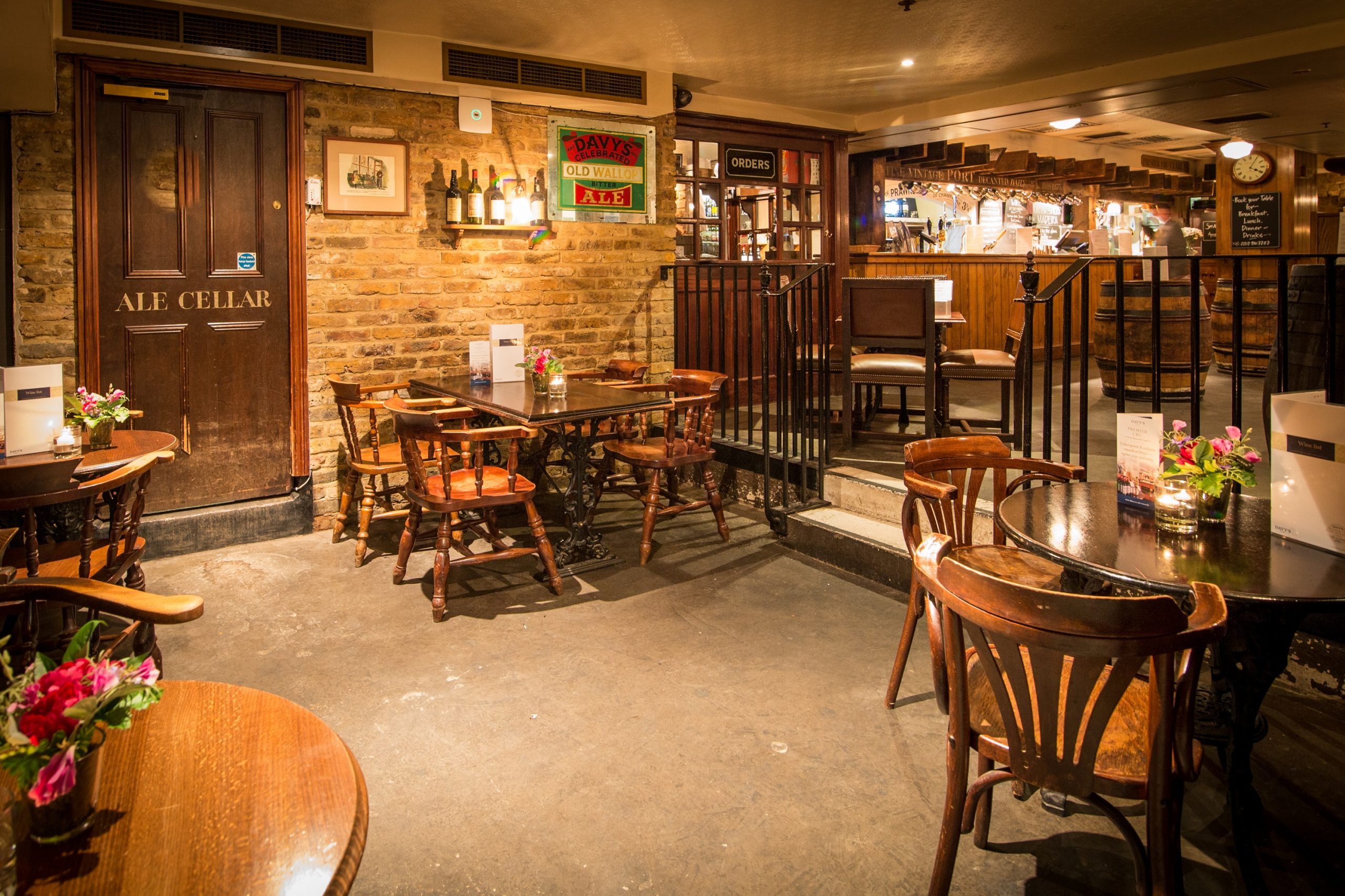 Champagne Charlies Wine Bar & Restaurant in Charing Cross Davy's