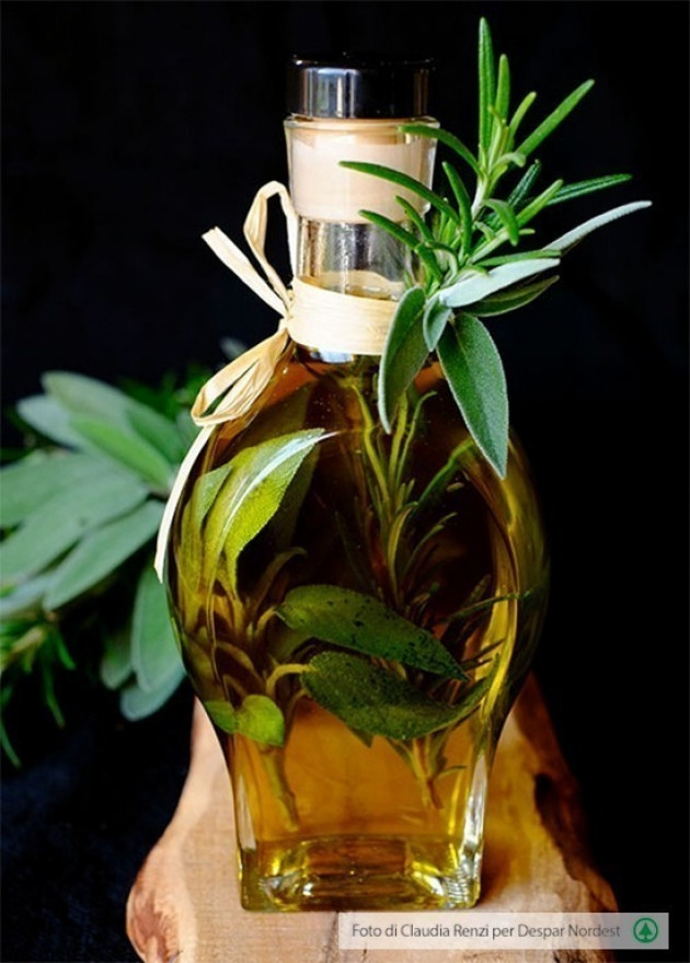 Olio aromatizzato fatto in casa Despar Tribù Olio aromatizzato fatto in casa Despar Tribù