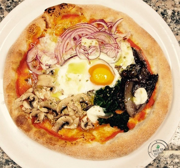 Pizza integrale con verdure, funghi e uovo Despar Tribù