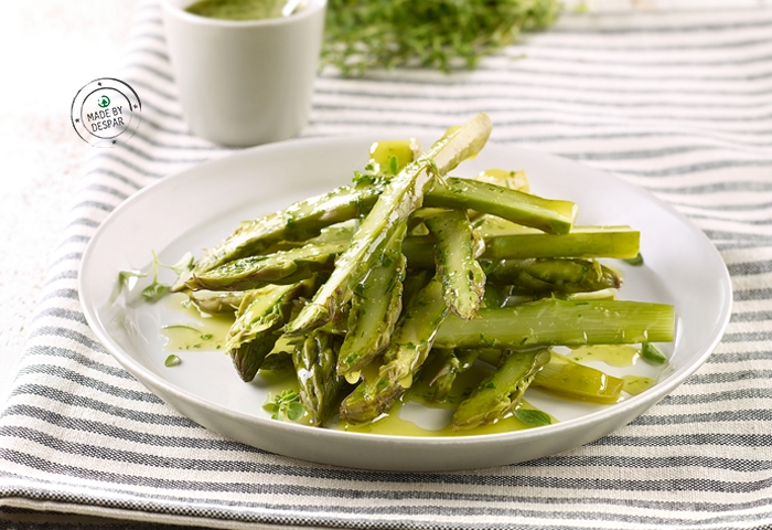 Asparagi al vapore con citronette alle erbe aromatiche