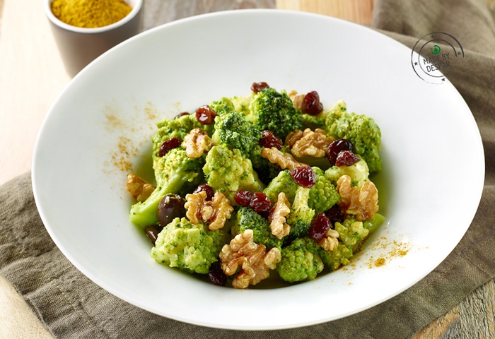 Broccoli con noci e uvetta