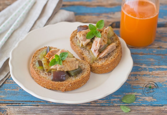 Bruschette con tonno e melanzane