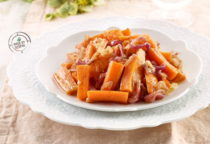 Carote saltate con cipolla di Tropea e paprica dolce