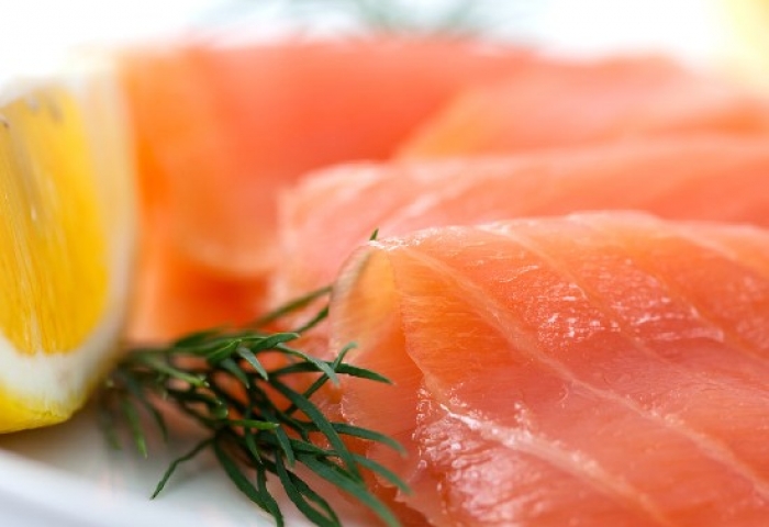 Carpaccio di salmone marinato