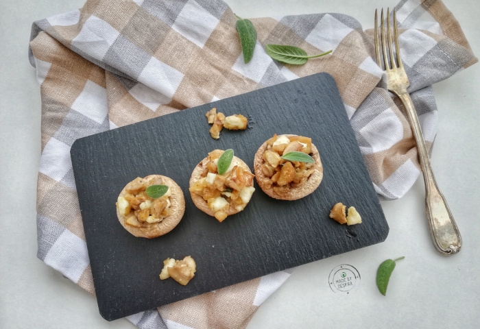 Champignon ripieni di feta alla salvia e cannella