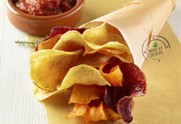 Chips al forno con ketchup leggero fatto in casa