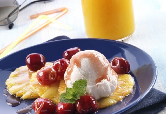 Ciliegie e ananas alla cubana...