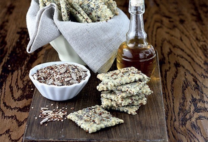Crackers integrali ai semi oleosi