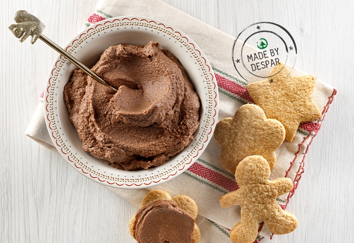 Crema al cioccolato e ceci con biscotti di frolla