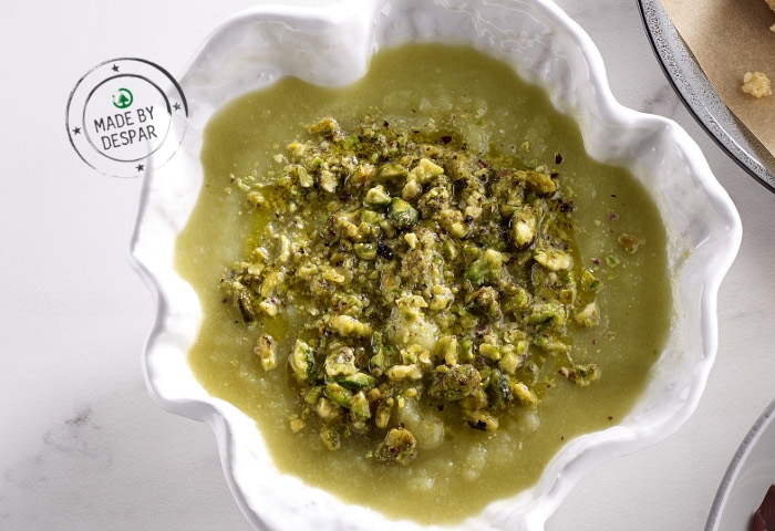Crema di verza all’anice stellato e pistacchi