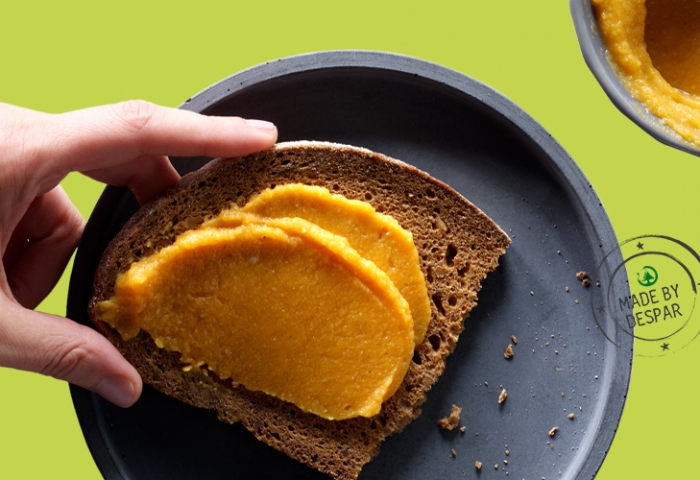 Crema di zucca con castagne e lenticchie rosse allo zenzero