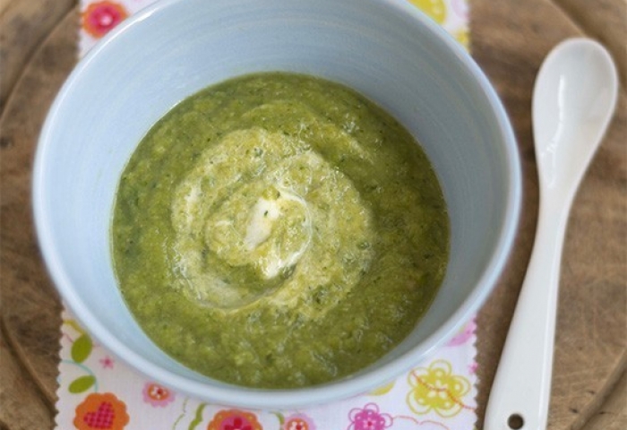 Crema primaverile di asparagi e zucchine