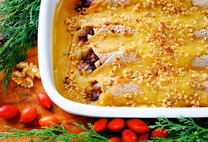 Crespelle di grano saraceno con radicchio e noci