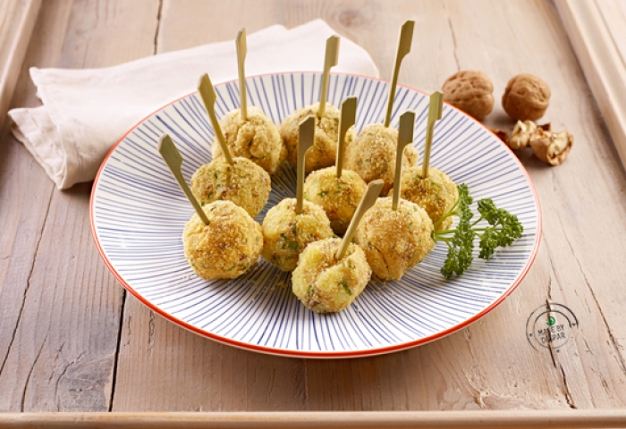 Crocchette di sgombro, patate e noci