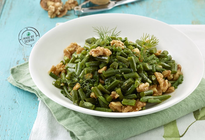 Fagiolini in agrodolce con erbe aromatiche e noci