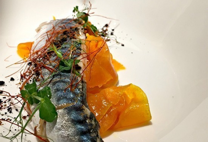 Filetti di sgombro marinati con zucca