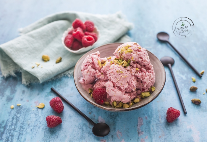 Frozen yogurt ai lamponi e pistacchi