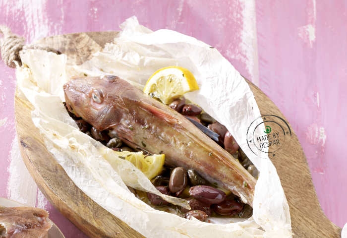 Gallinella al cartoccio con capperi e olive taggiasche