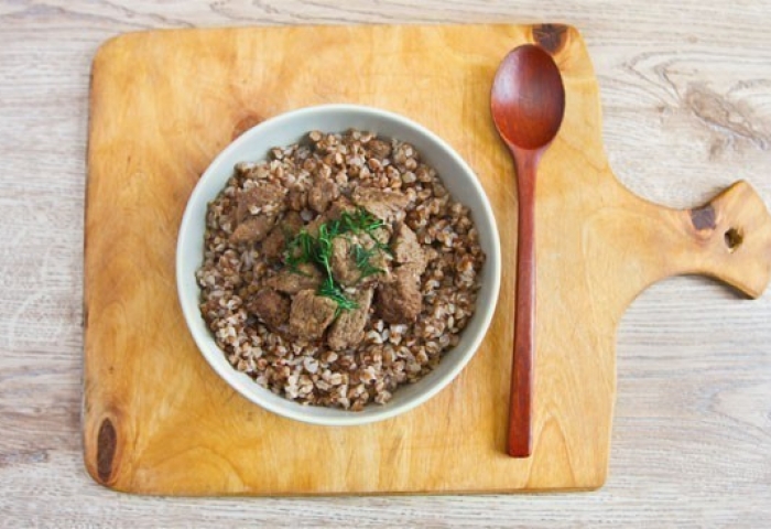 Insalata di farro con straccetti di vitello