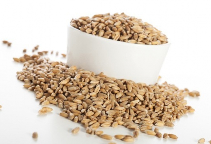 Insalatina mediterranea di farro e gamberi...