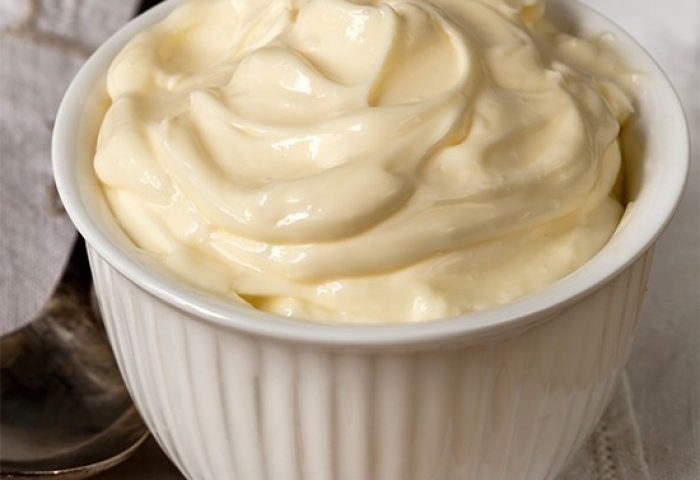 Maionese light di albumi e curry