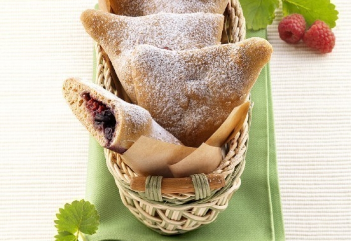 Merenda al cioccolato e frutti rossi