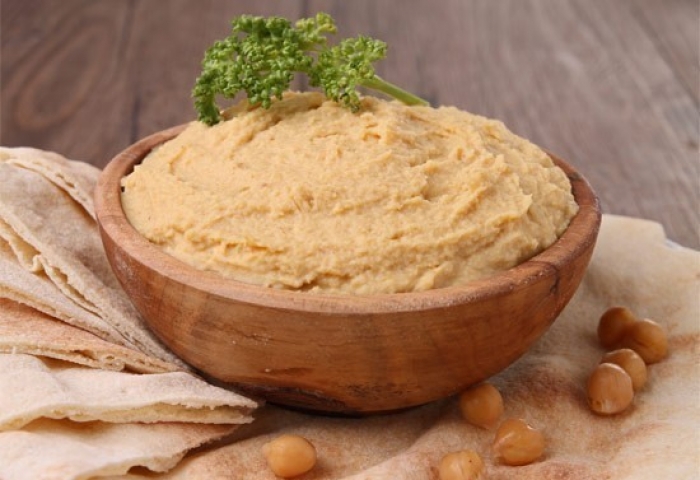 Millefoglie di pane carasau con crema di ceci