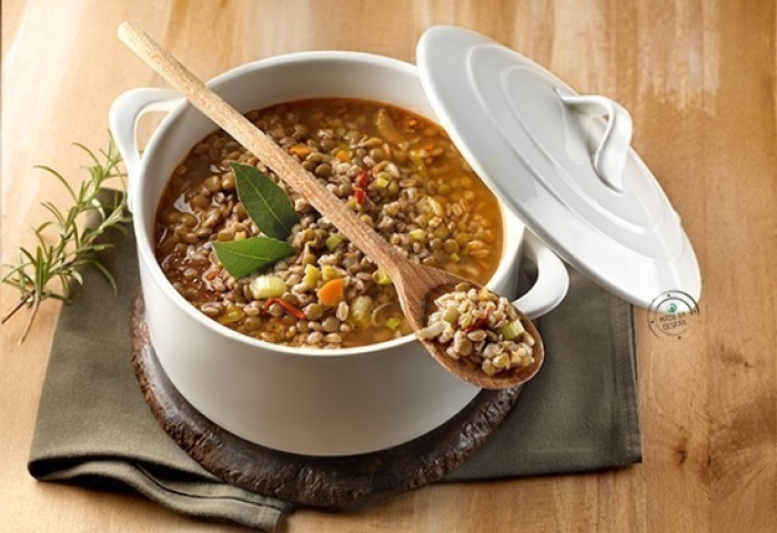 Minestra di avena,  porri e lenticchie