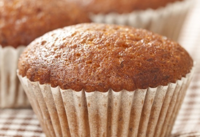 Muffin di albicocche, banane e mandorle