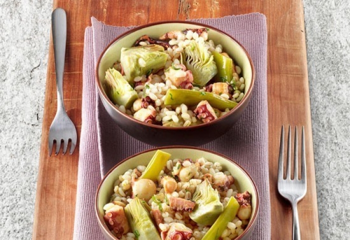 Orzo con taccole, carciofi  e polpo al curry