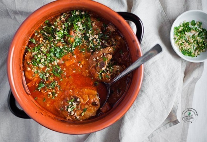 Ossibuchi di tacchino con gremolata di pinoli e prezzemolo