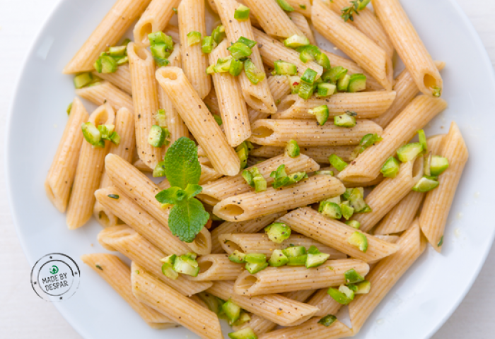 Penne integrali al ragù di asparagi e menta