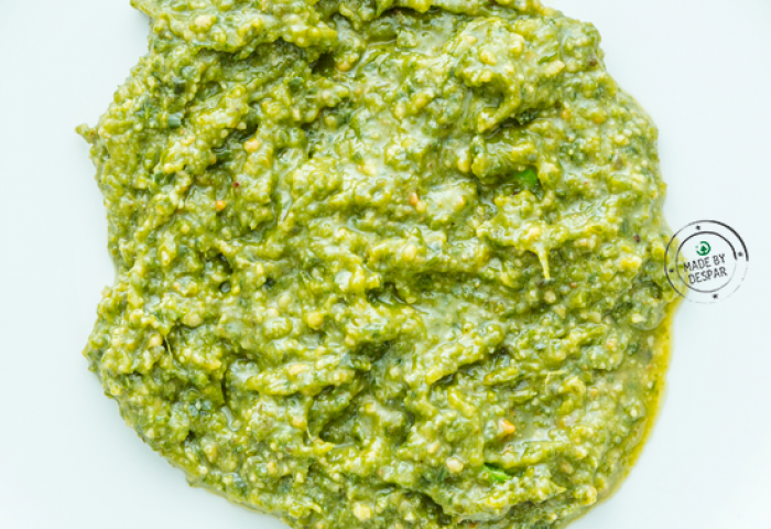 Pesto di piselli freschi, pistacchi e menta